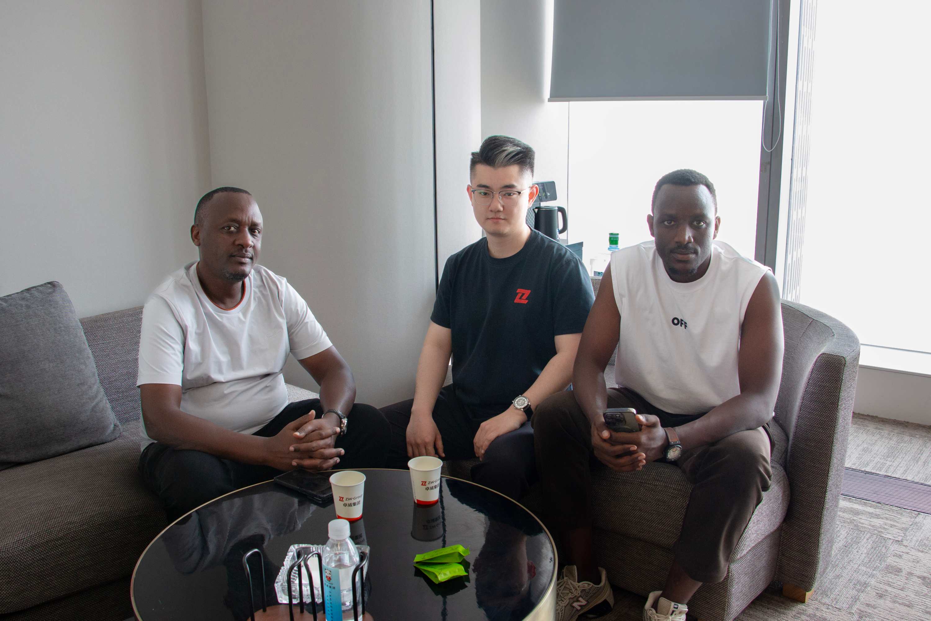 Pourquoi le client rwandais a-t-il choisi la semi-remorque plateau ZW ?