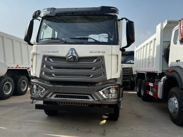 HOWO NX 380HP 6x4 dump truck front view heavy duty tipper