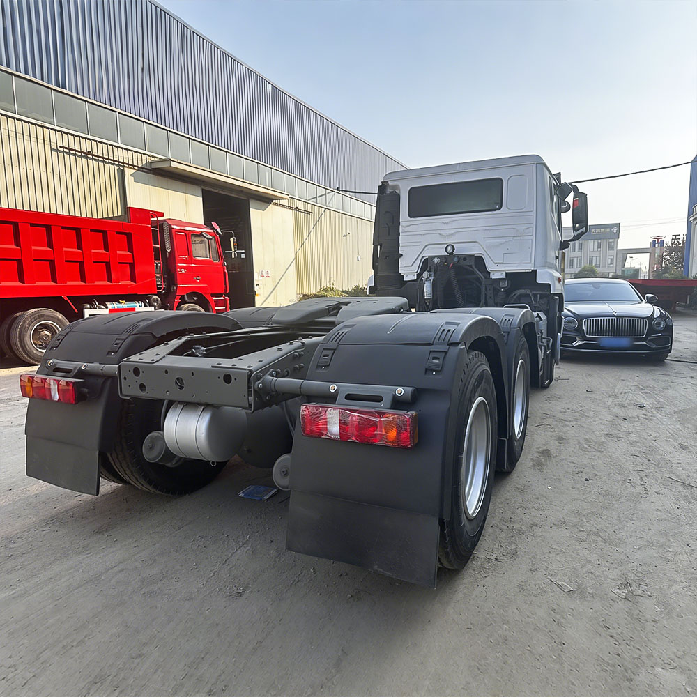 Caminhão Trator HOWO NX 6×4 400HP