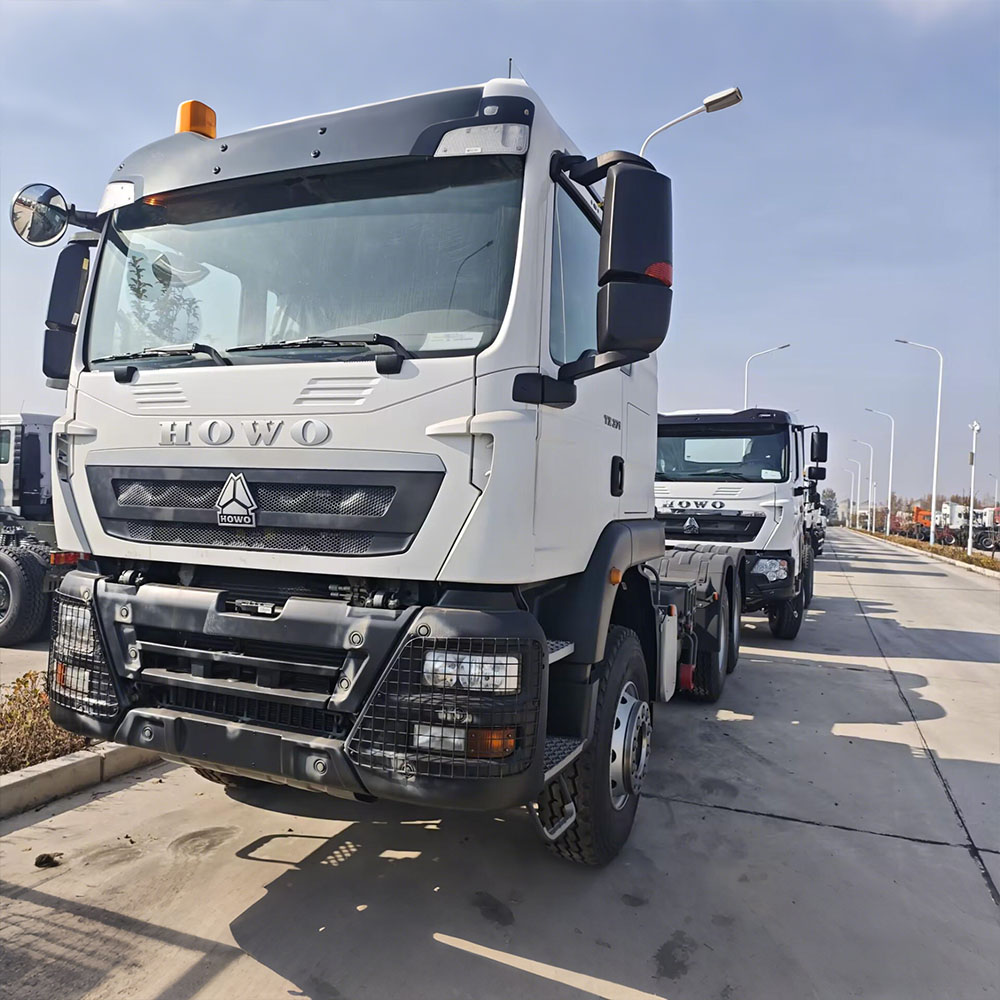 Caminhão trator HOWO TX 371HP 6×4