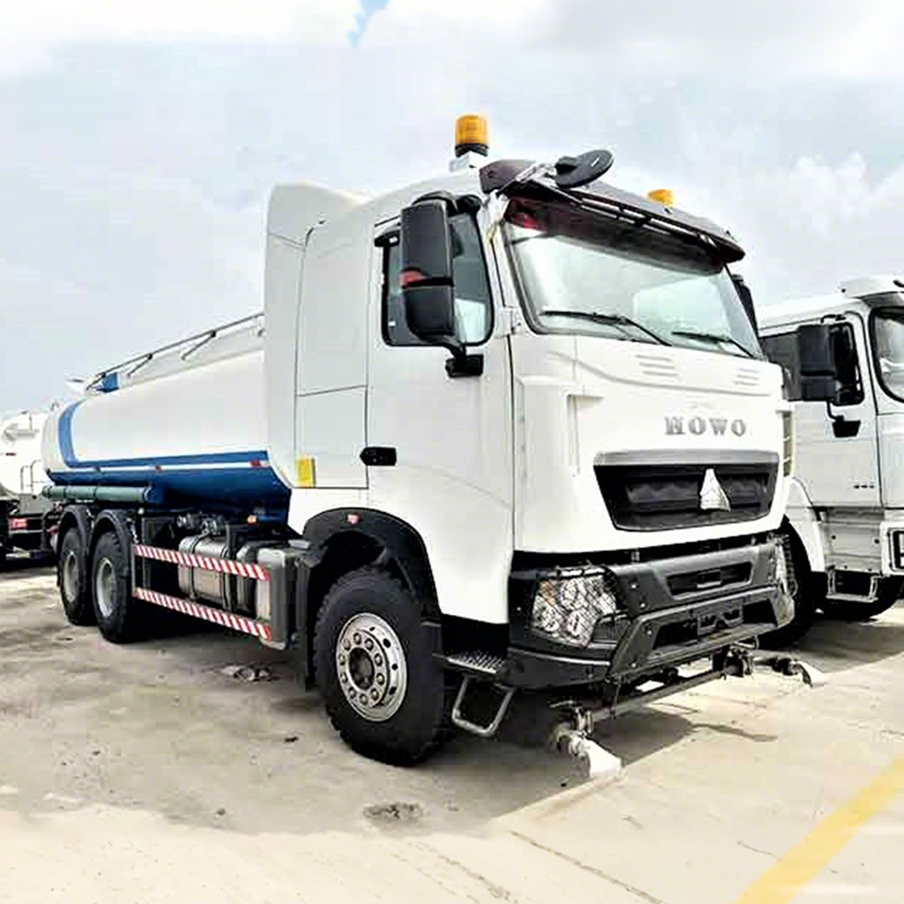 Caminhão Tanque HOWO T7H 440HP 6×4