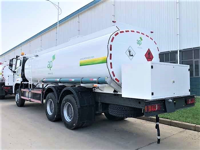 HOWO NX 300HP fuel tanker truck rear three quarter view showing rear valves and tank structure