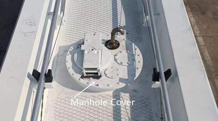 HOWO 8x4 fuel tank truck