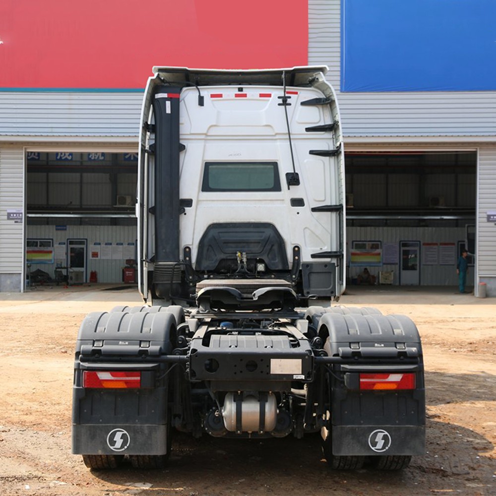 Caminhão Trator Shacman X6000 6×4
