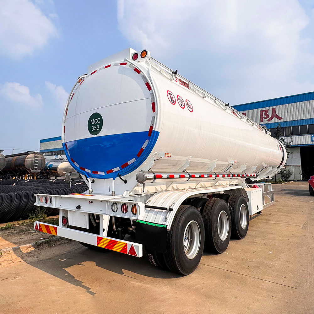 Reboque-cisterna de combustível de 3 eixos em aço carbono