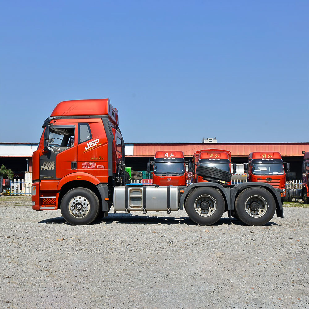 Caminhão Trator FAW J6P 560HP 6×4