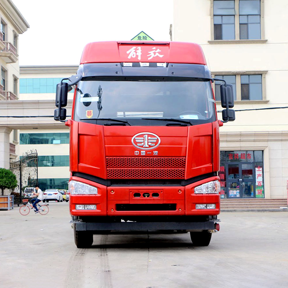 Caminhão Trator FAW J6P 350HP 6×4