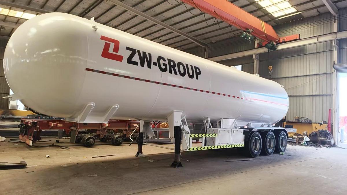 Heavy duty 3 axle LPG transport trailer with reinforced chassis frame for export