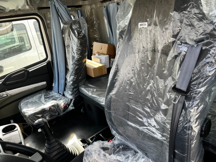 HOWO NX 380HP dump truck cabin exterior modern design