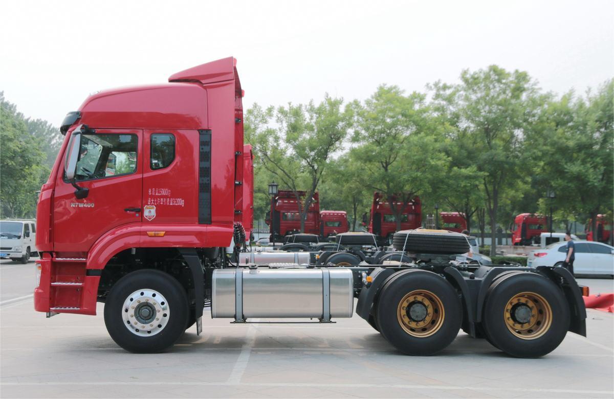 Hohan N7W 400HP 6x4 Tractor Truck side view displaying 6x4 drivetrain and long-haul configuration