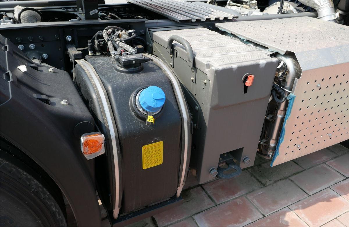 HOWO TX 430HP 6x4 tractor truck