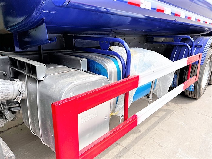 HOWO 371HP 6x4 water tanker truck