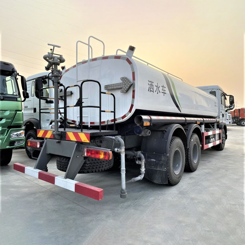 Camión cisterna de agua HOWO 6×4