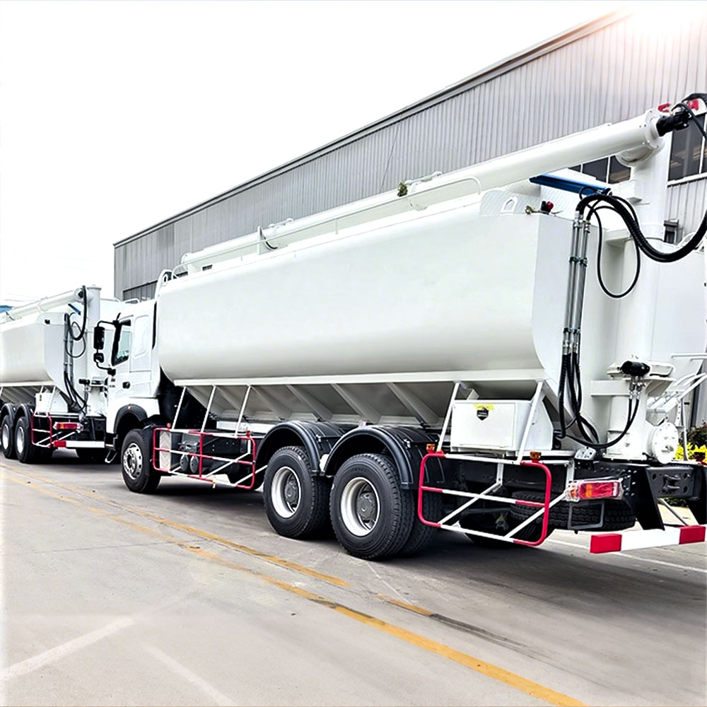 Camión de carga de pienso a granel Howo 380hp 6×4