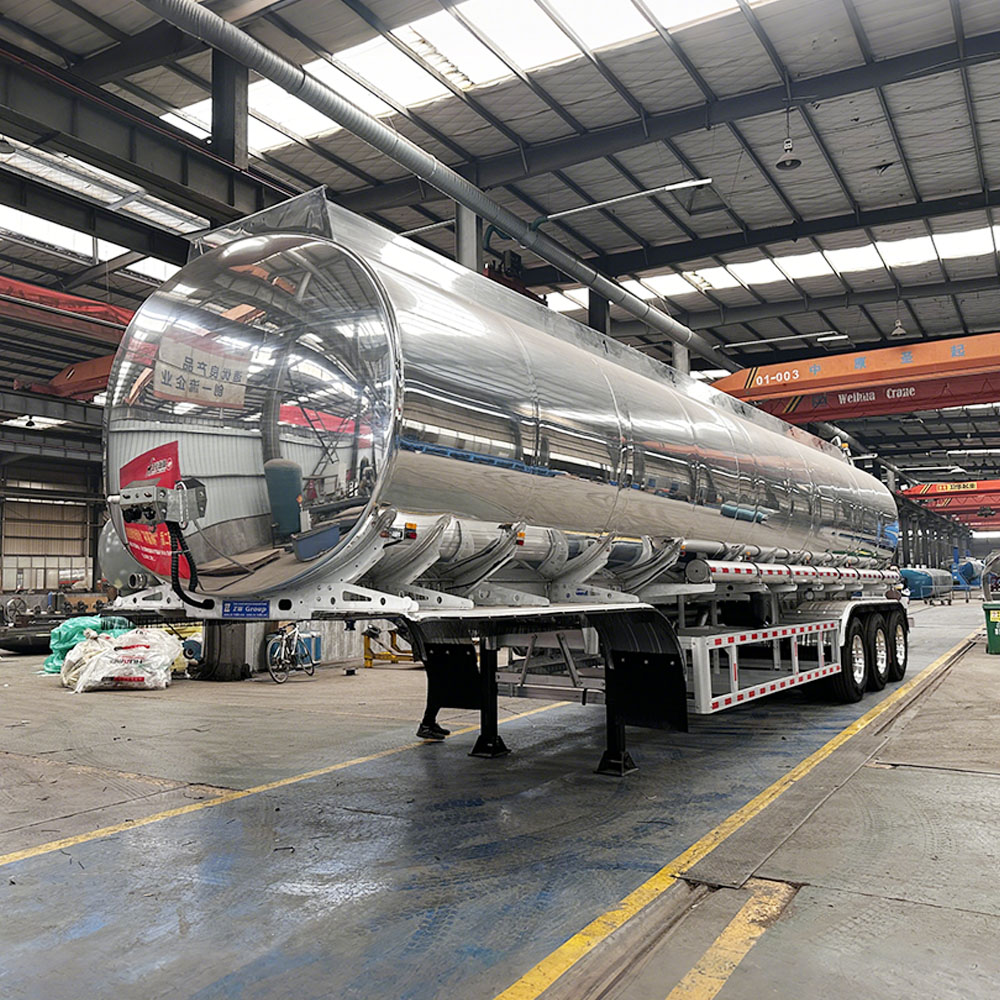 Remolque cisterna de combustible de aluminio pulido de 3 ejes