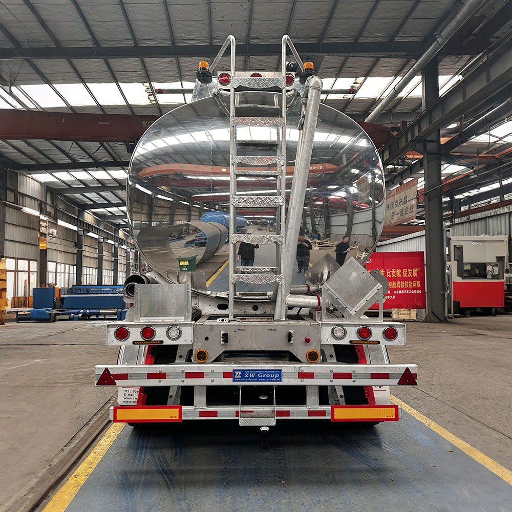 Remolque cisterna de combustible de aluminio pulido de 3 ejes