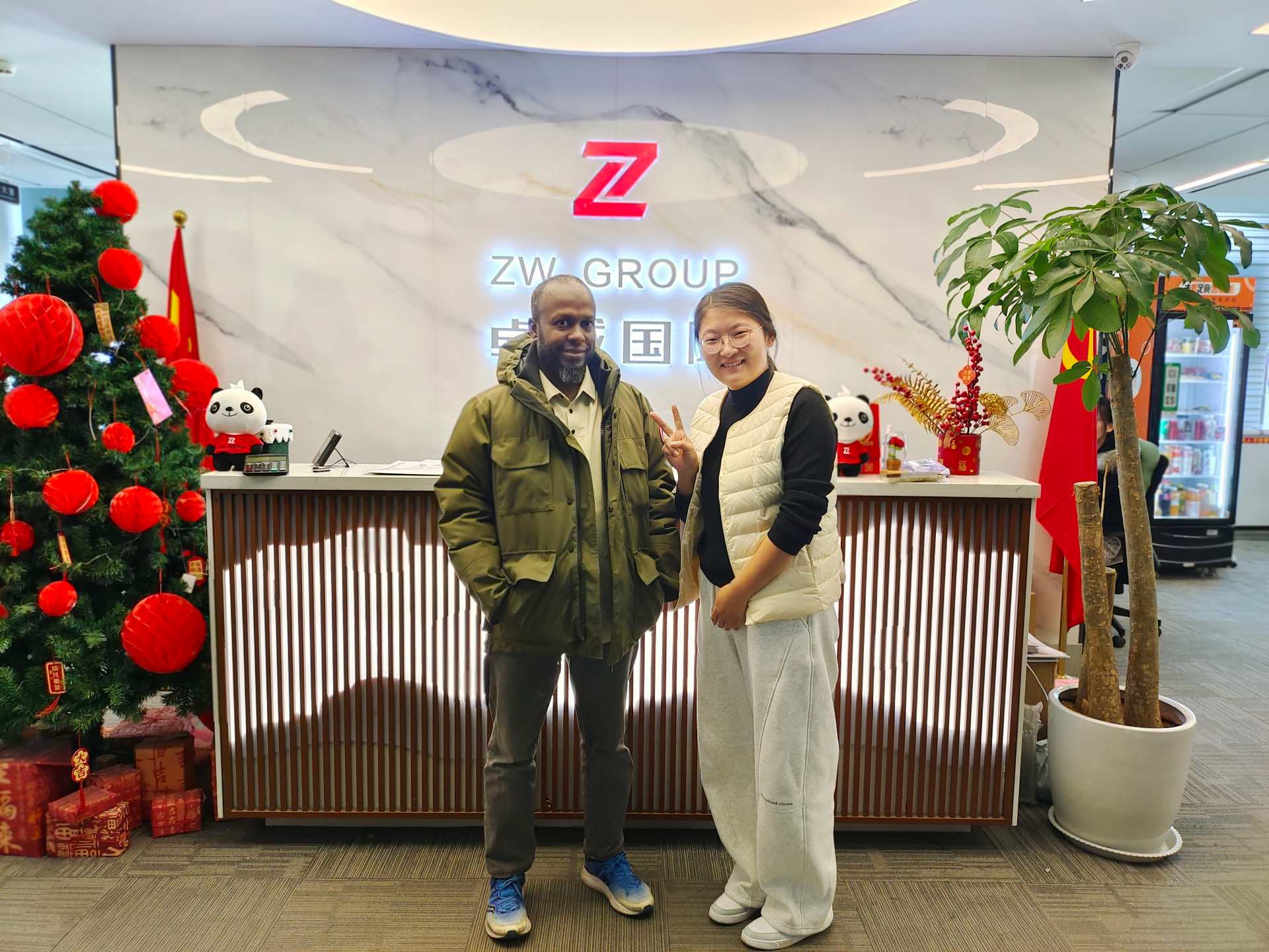 ¿Por qué un cliente de Chad solicitó remolques de plataforma baja para excavadoras CAT?