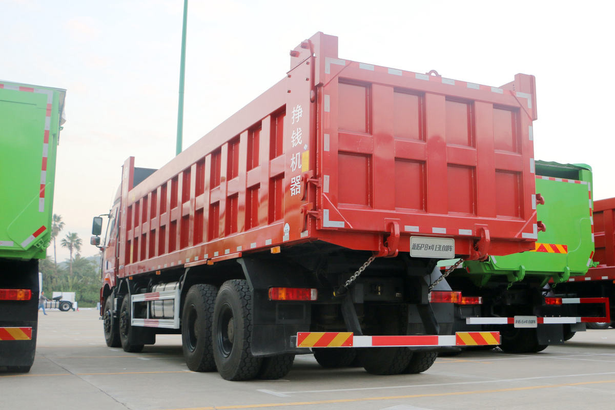 FAW J6P Heavy Duty 8×4 Tipper Truck