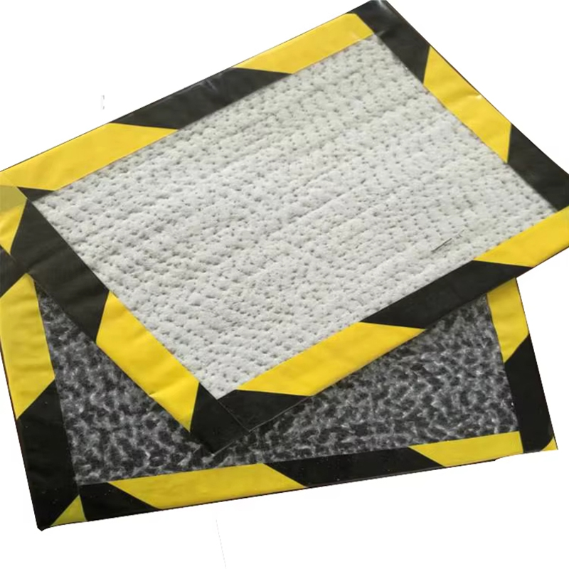 Waterproof bentonite roll geosynthetic clay liners