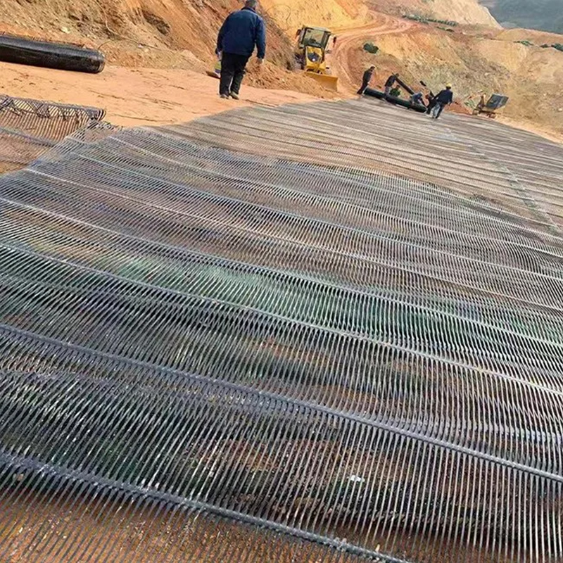 Unidirectional polyester geogrid