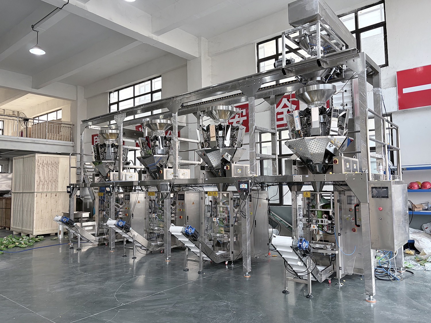 Central Filling Automatic Feeding System Packing Production Line