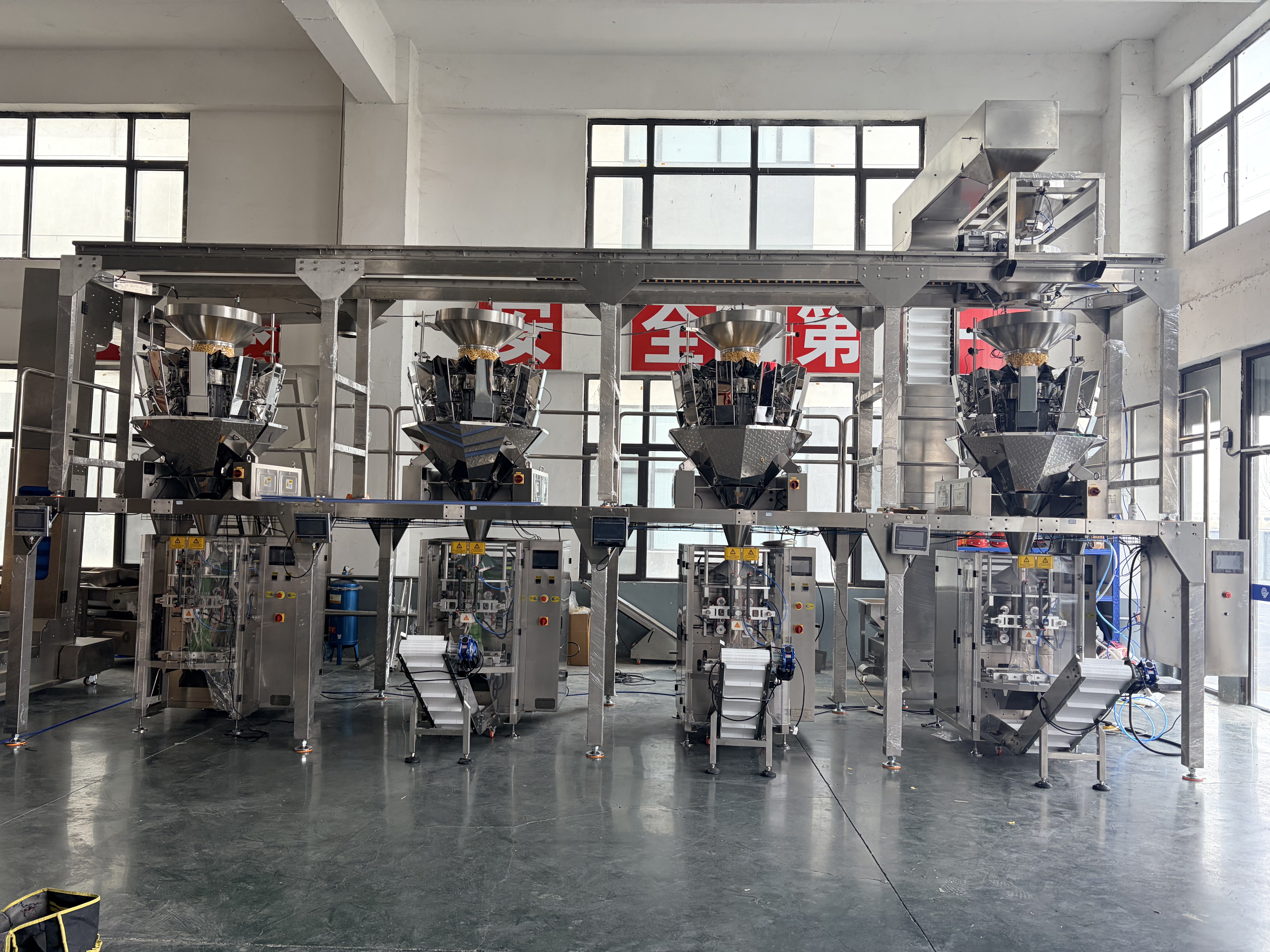 Central Filling Automatic Feeding System Packing Production Line