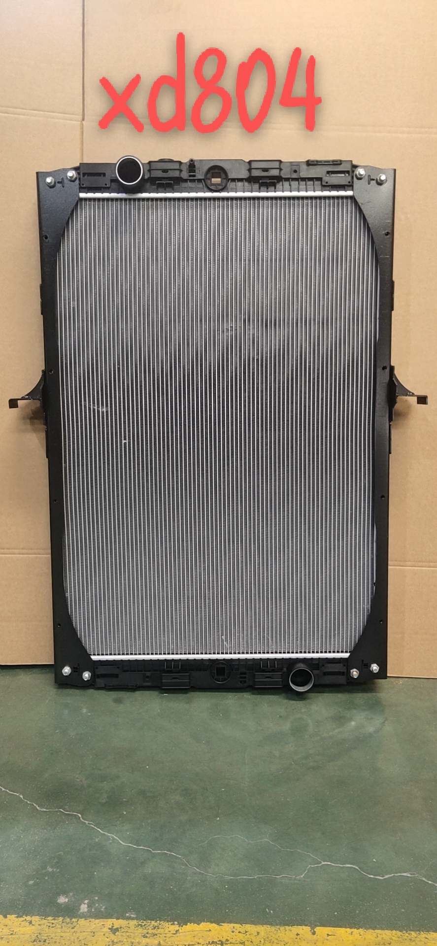 XD804 RADIATOR FOR DAF 