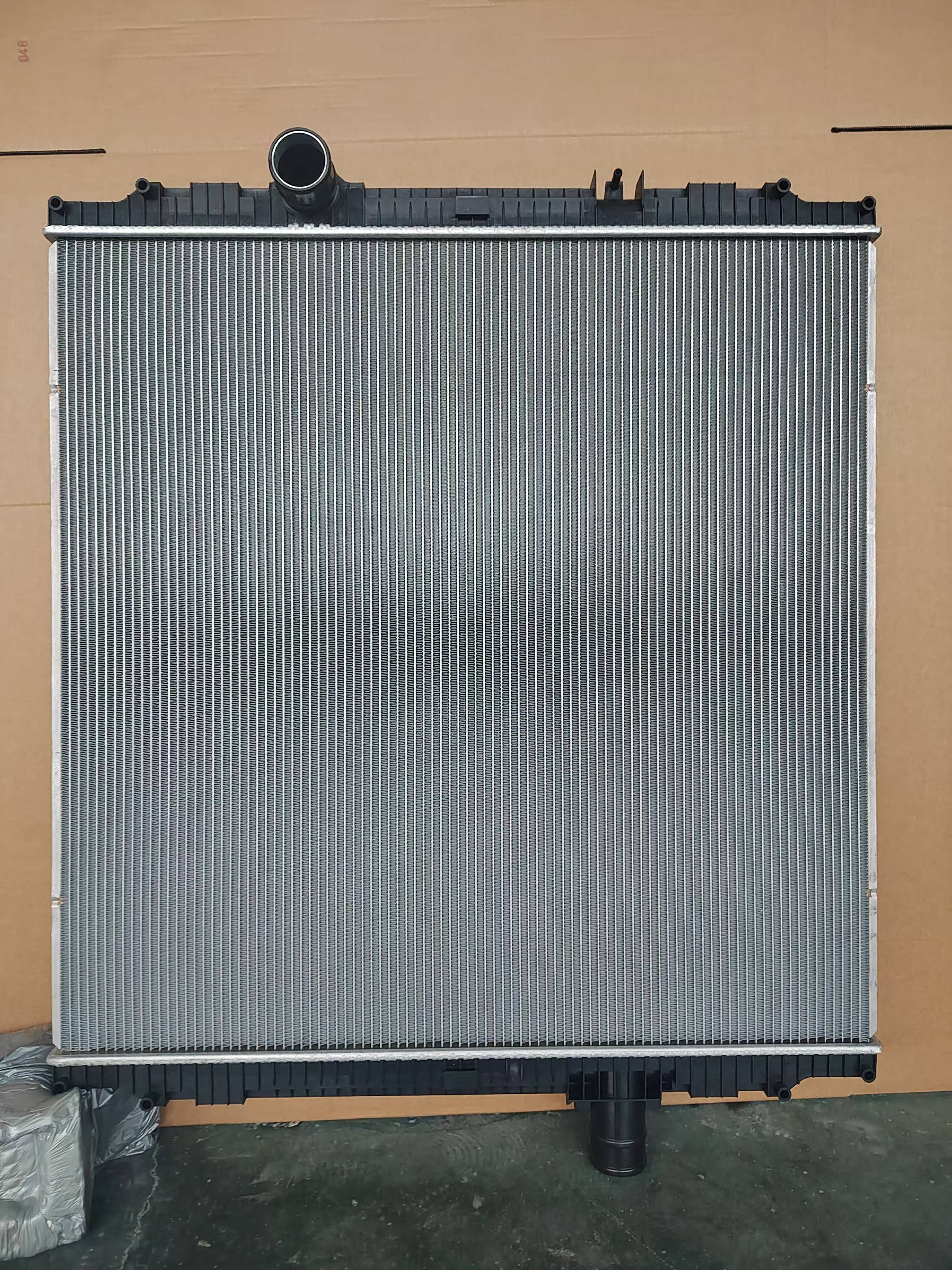 XD94382  RADIATER FOR KENWORTH 