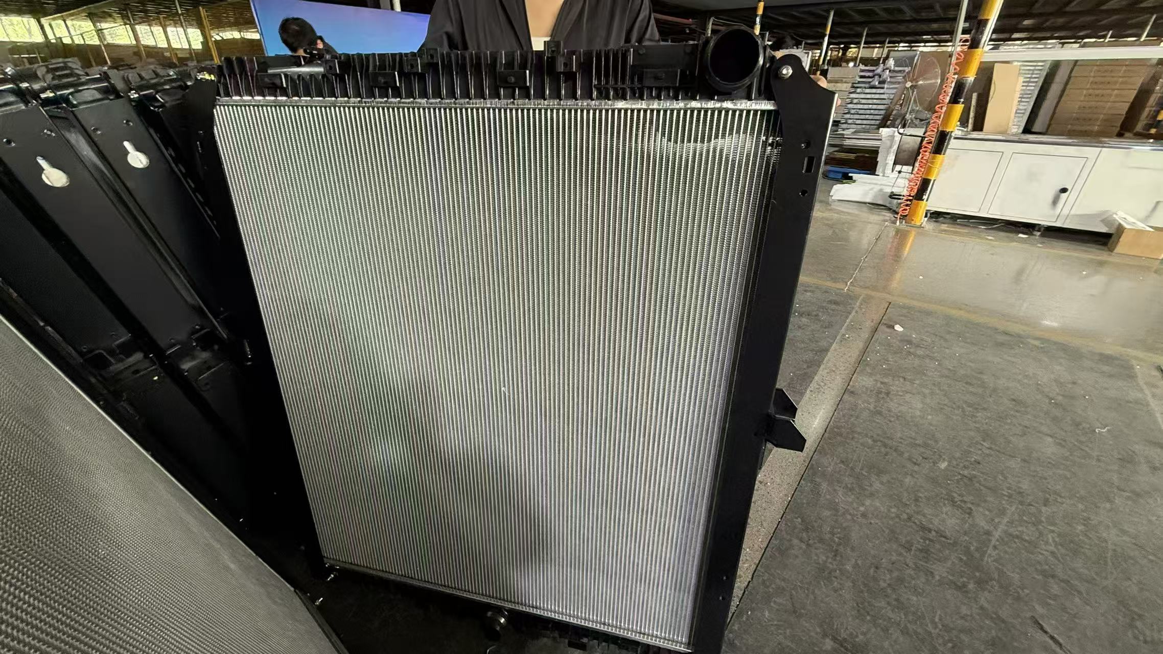 xd81209 radiators for mercedes-benz 
