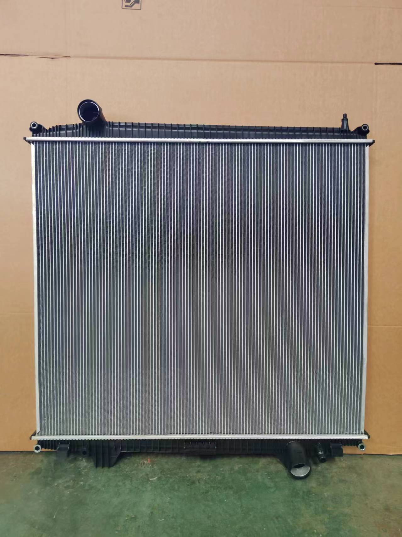 XD81112 RADIATOR FOR NEW RELEASE