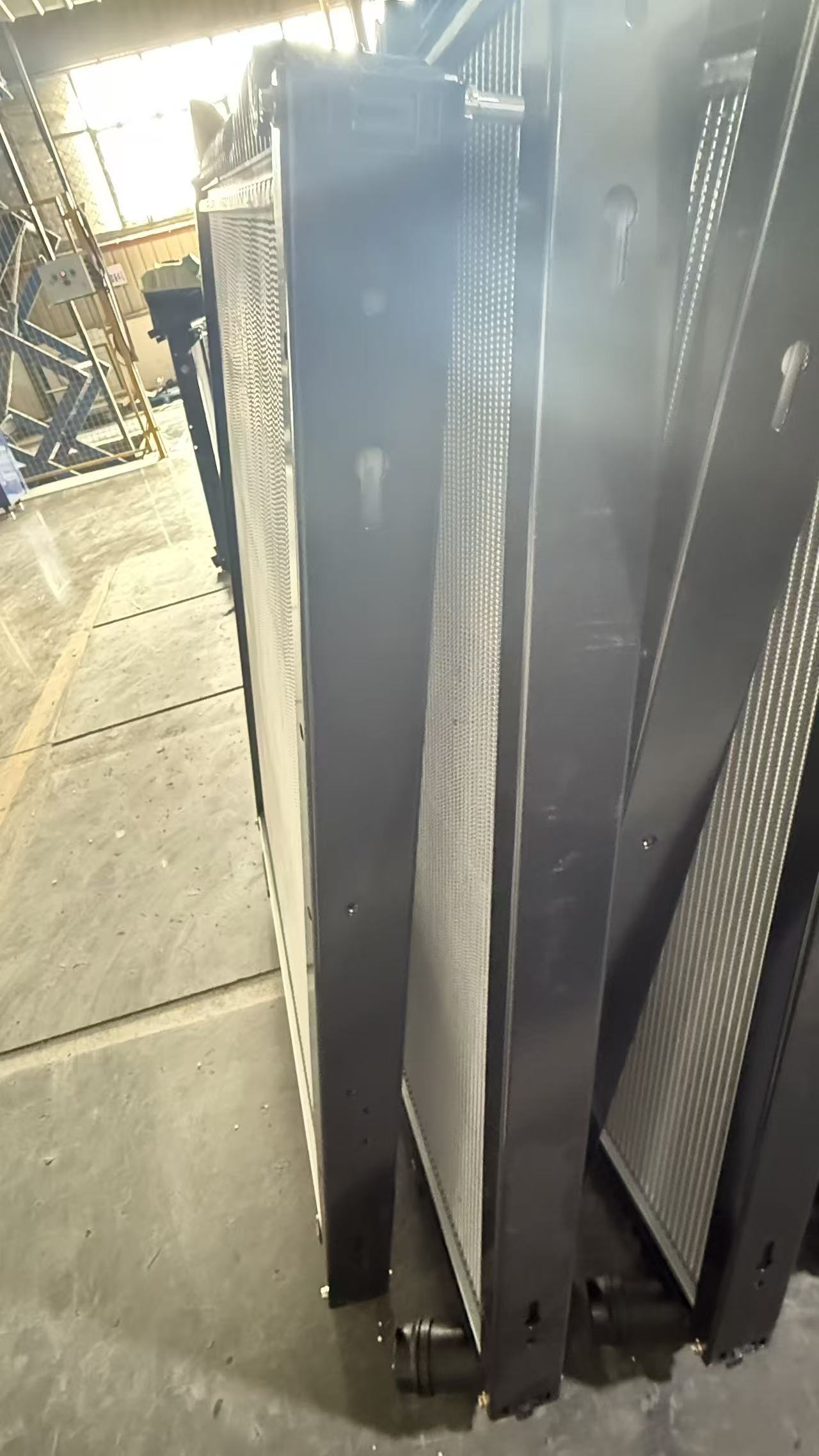 XD069  RADIATOR FOR  SCANIA 