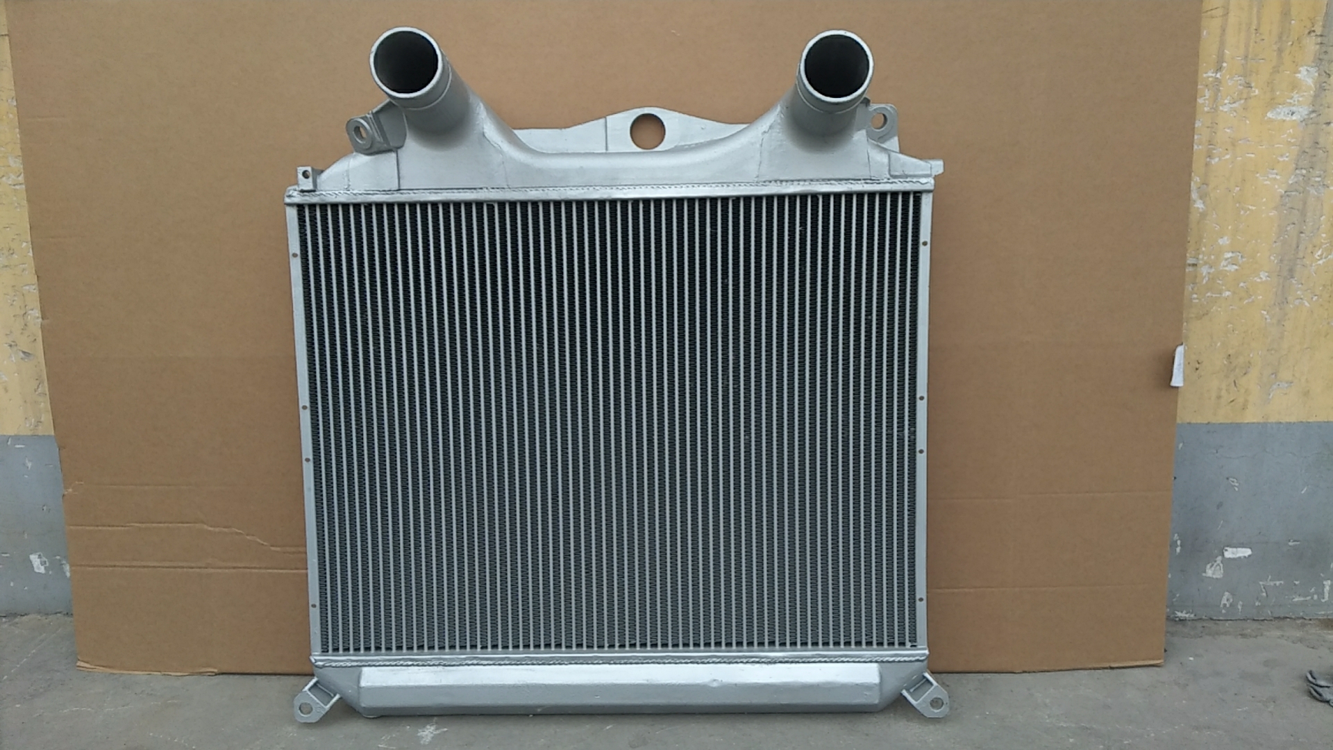 XD041 INTERCOOLER FOR MAN