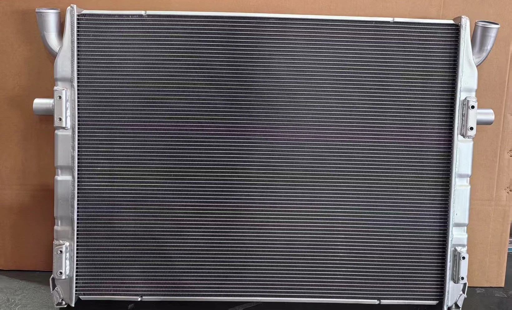 XD062 TRUCK RADIATOR FOR SCANIA