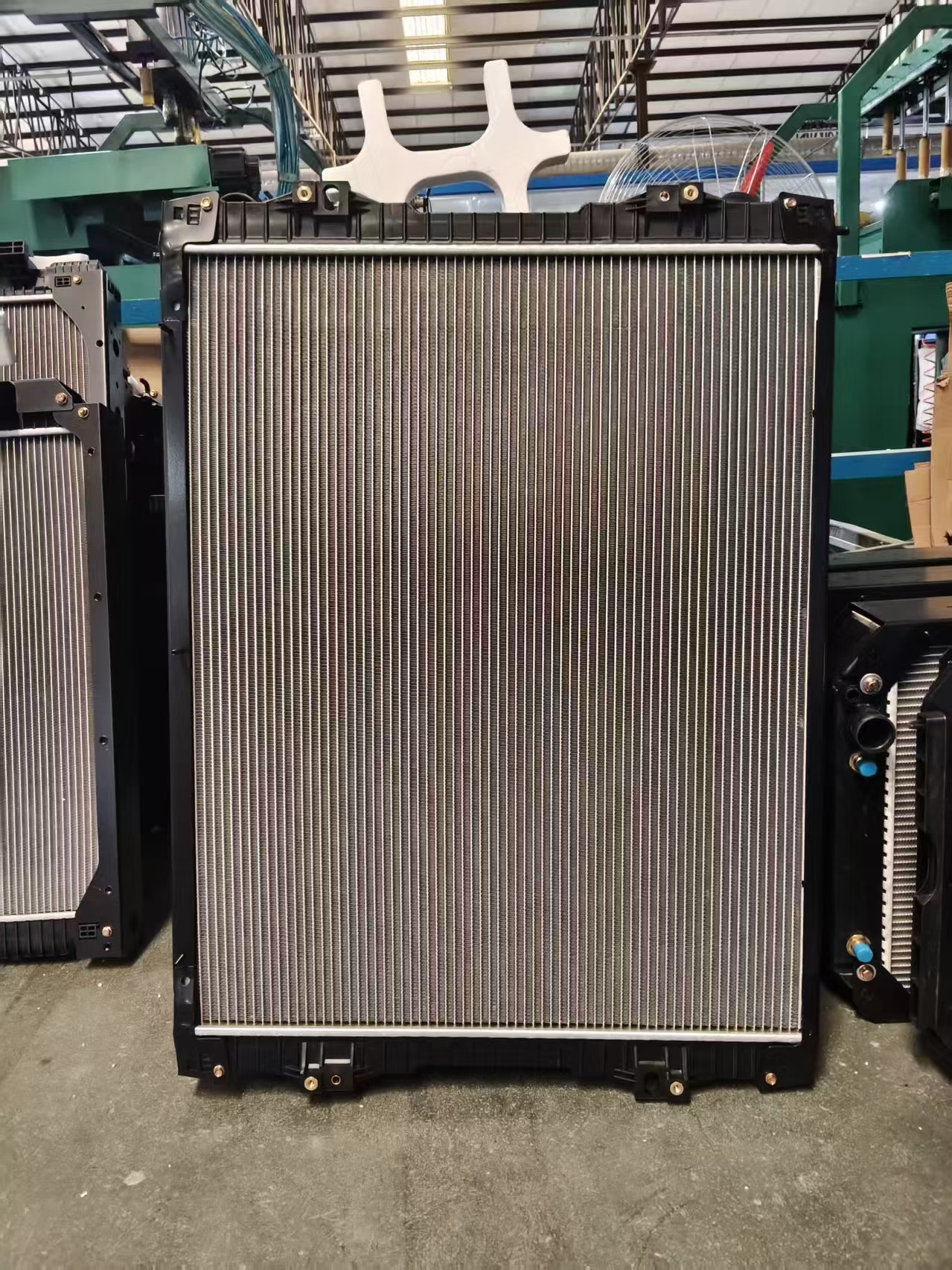 XD059 RADIATOR FOR SCANIA