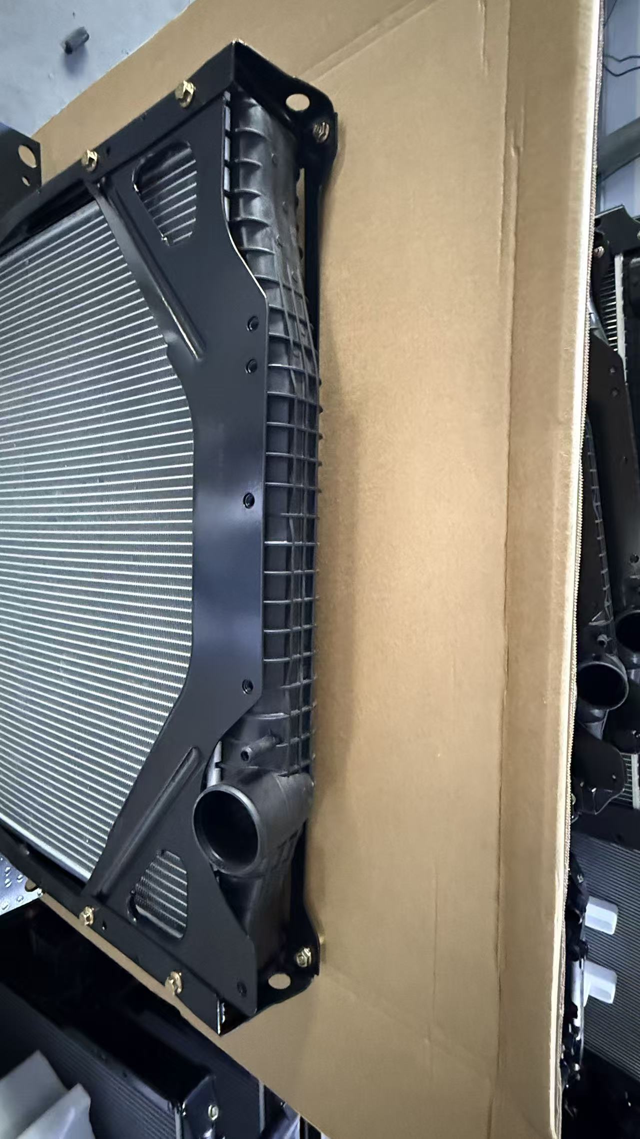 XD034-1 RADIATOR FOR VOLVO