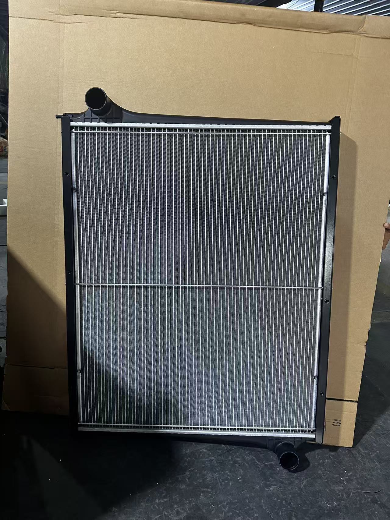 XD055 RADIATOR FOR SCANIA