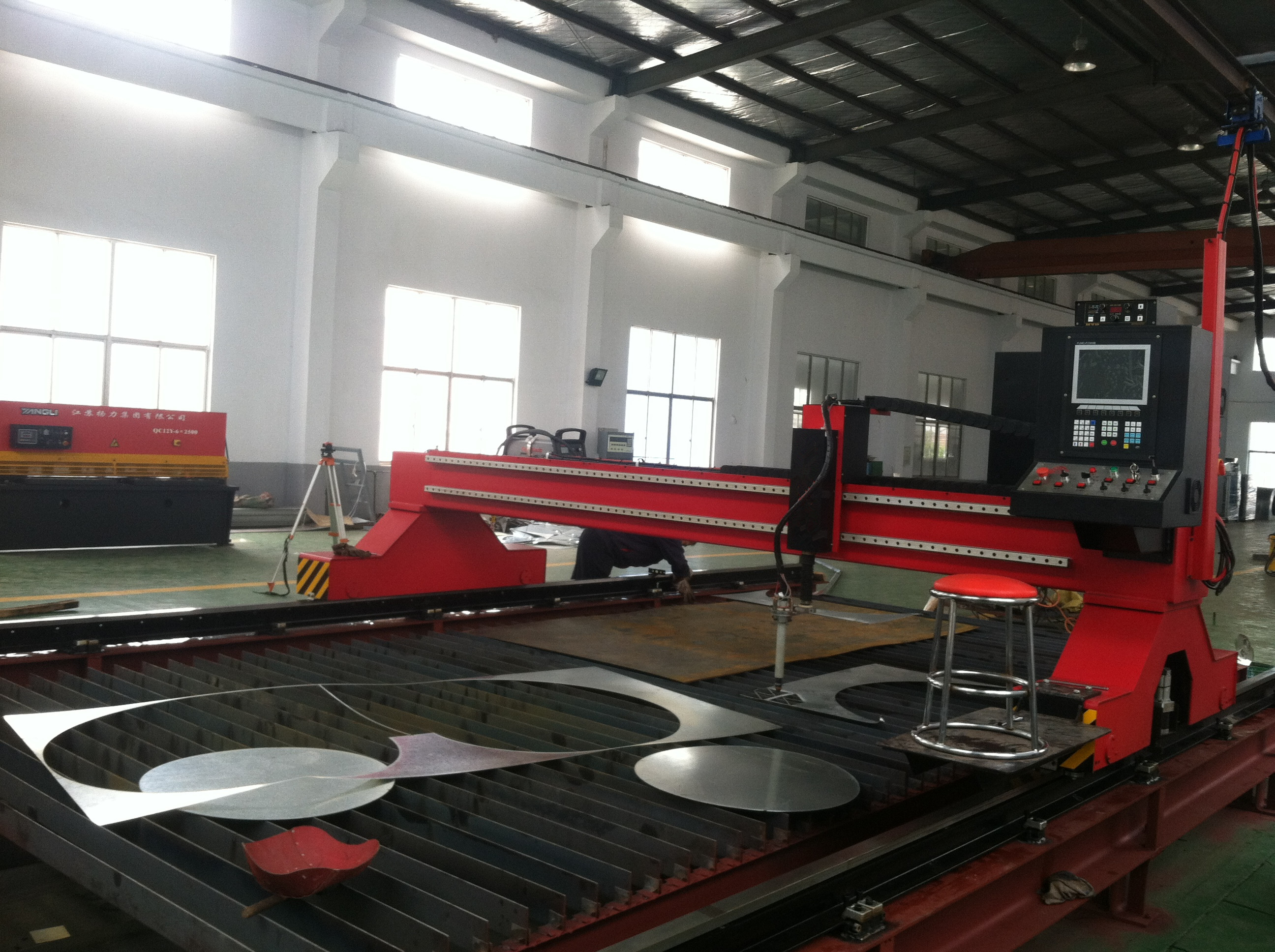Gantry CNC plasma cutting machine