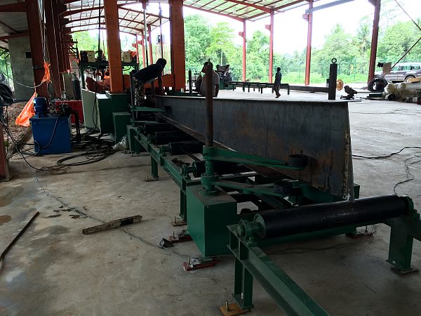 H beam assembly machine