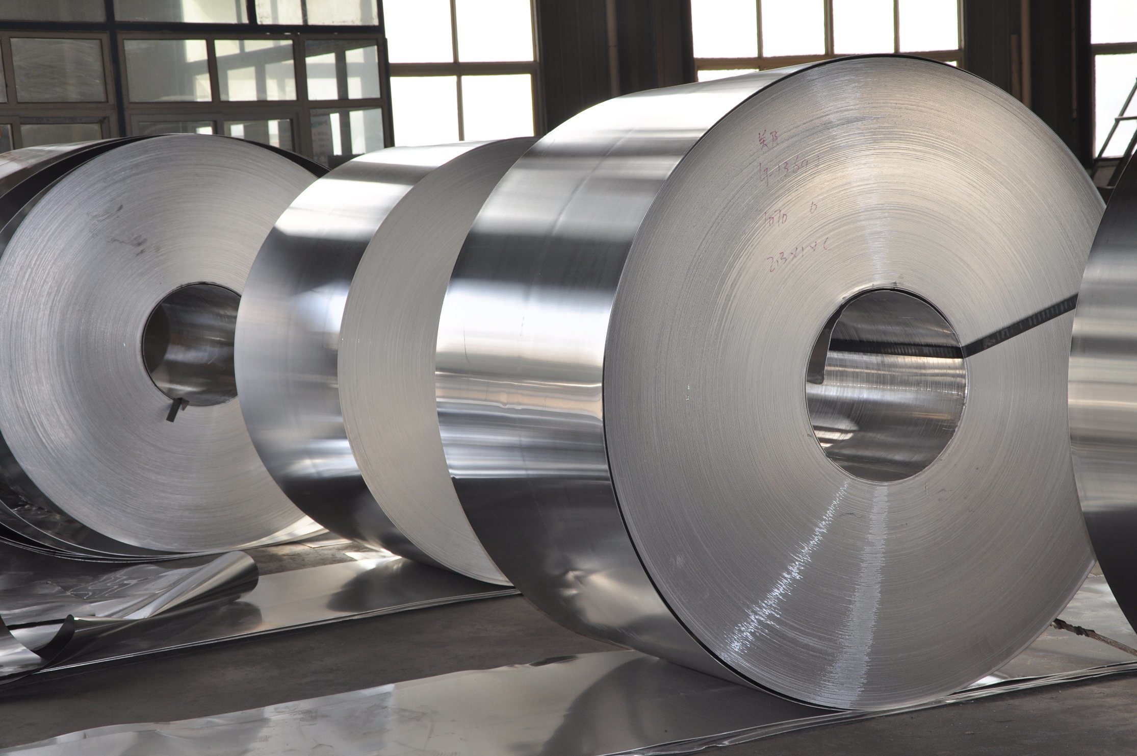 Aluminum Aluminum