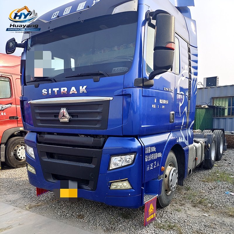 Sinotruk C7H Heavy Truck 540HP 6x4 Automatic Tractor