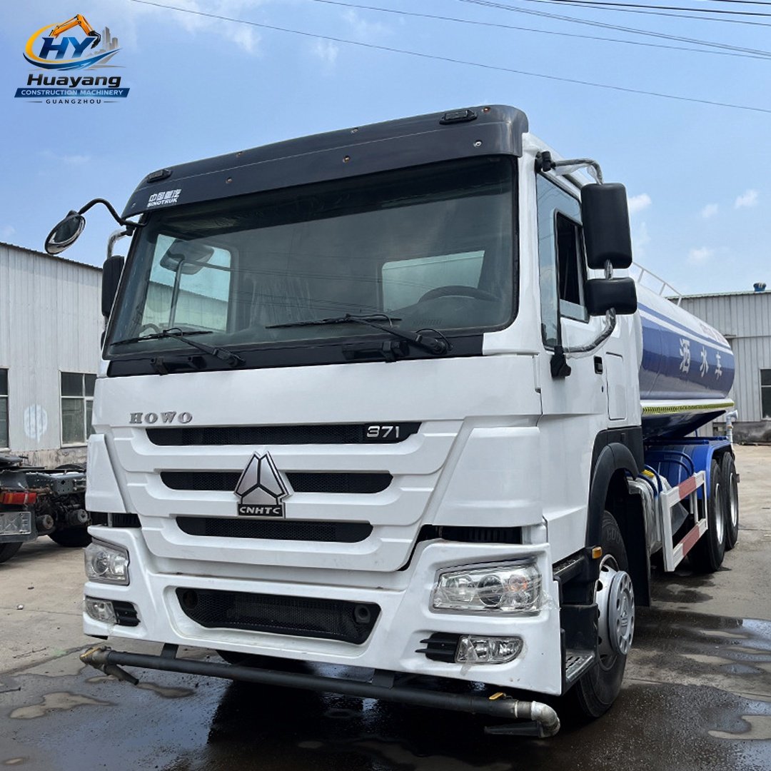 Sinotruk Water Tanker