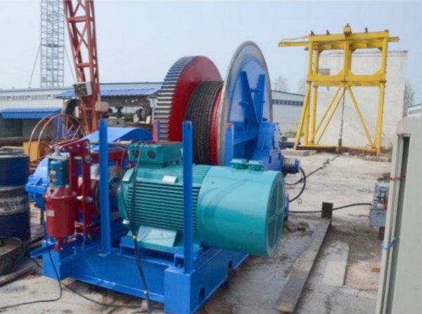 Industrial-Winch-1