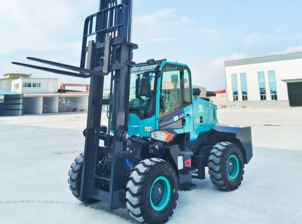 Rough Terrain Forklift