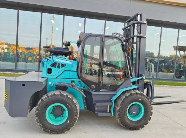 Rough Terrain Forklift