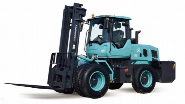 Rough-Terrain-Forklift-10