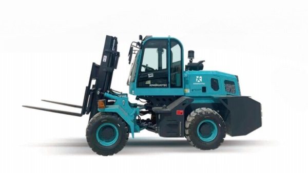 Rough-Terrain-Forklift-16