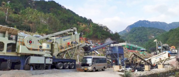 Wheeled-Mobile-Crushing-Plant-33