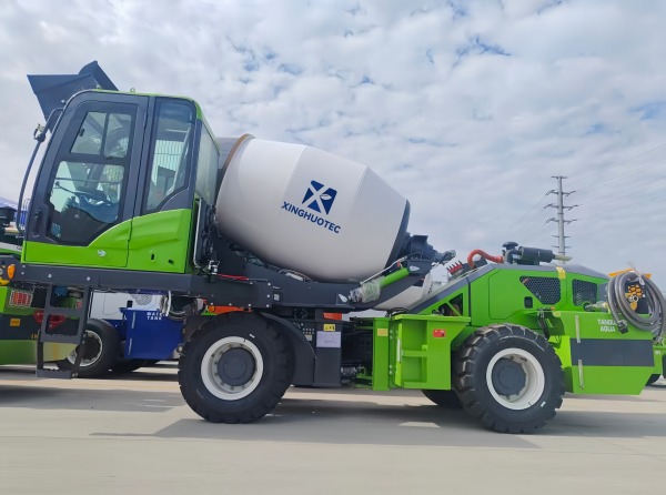 XS-2.6C Self-loading Concrete Mixer Has Been Shipped to Colombia