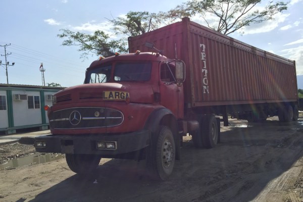 Venezuela-Cranes-Cases2