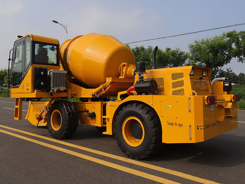 2.6 cubic meter mixer truck
